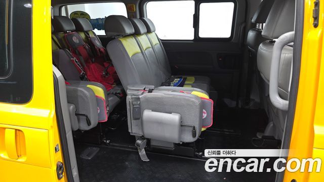 Hyundai Starex 2019 — photo 18