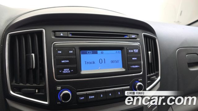 Hyundai Starex 2019 — photo 20