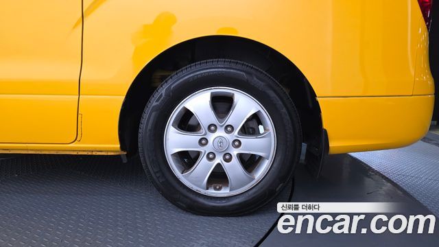 Hyundai Starex 2019 — photo 7