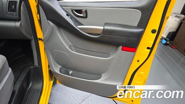 Hyundai Starex 2019 — photo 14