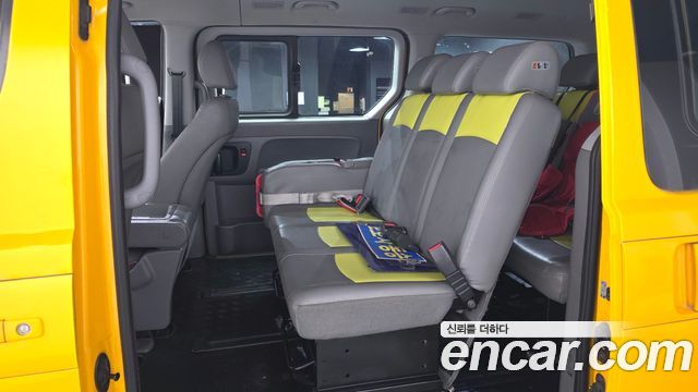 Hyundai Starex 2019 — photo 16