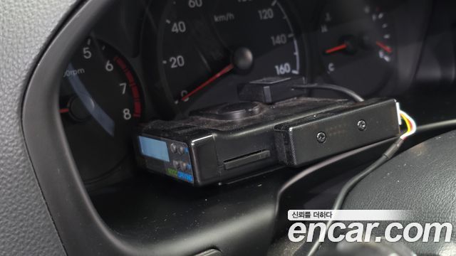 Hyundai Starex 2019 — photo 33
