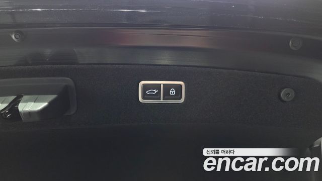 Genesis G90 2023 — photo 23