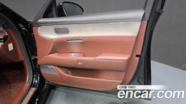 Genesis G90 2023 — photo 14