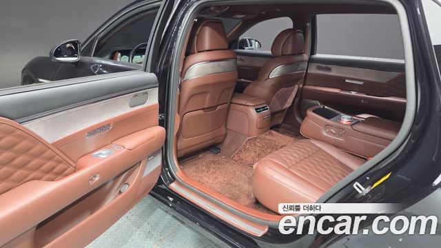 Genesis G90 2023 — photo 16