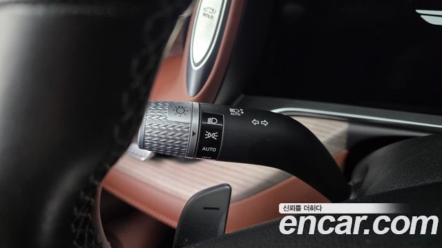 Genesis G90 2023 — photo 30