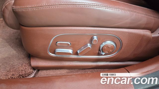 Genesis G90 2023 — photo 33