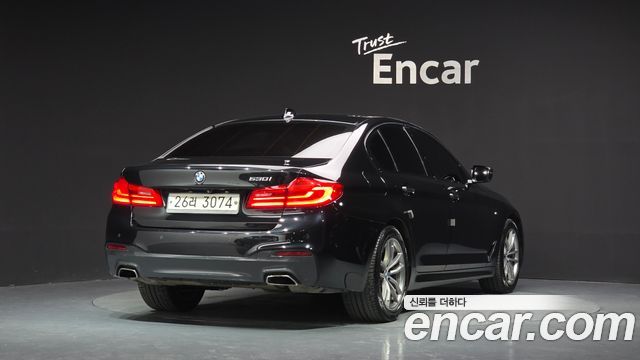 BMW 5-Series 2017 — photo 2