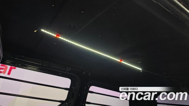 Hyundai Starex 2017 — photo 13