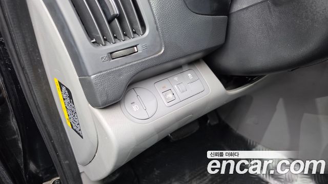 Hyundai Starex 2017 — photo 16