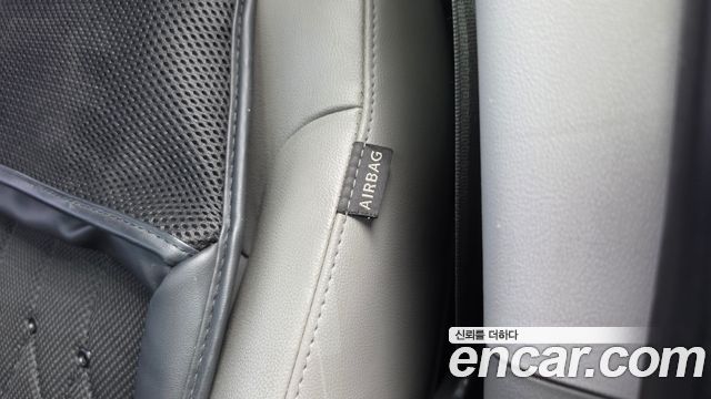 Hyundai Starex 2017 — photo 17