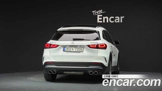Mercedes-Benz GLA-Class 2021 — photo 4