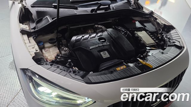 Mercedes-Benz GLA-Class 2021 — photo 6