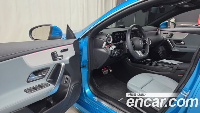 Mercedes-Benz CLA-Class 2025 — photo 13
