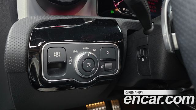 Mercedes-Benz CLA-Class 2025 — photo 24