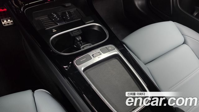 Mercedes-Benz CLA-Class 2025 — photo 28