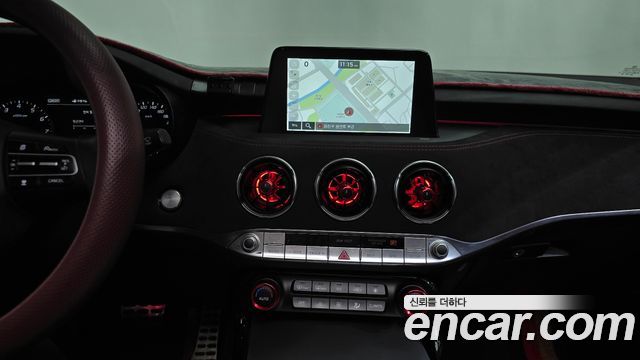 Kia Stinger 2020 — photo 18