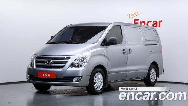 Hyundai Starex 2018 — photo 1