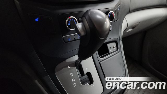 Hyundai Starex 2018 — photo 9