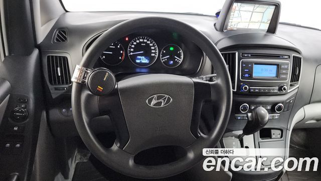 Hyundai Starex 2018 — photo 14