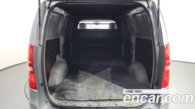 Hyundai Starex 2018 — photo 16