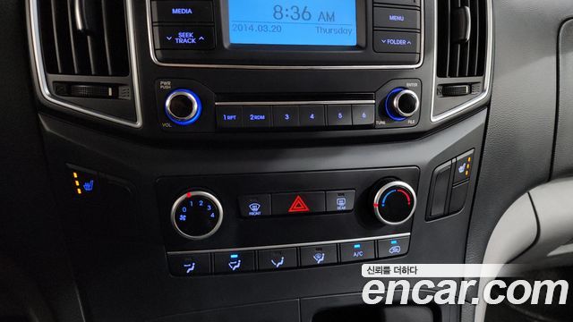 Hyundai Starex 2018 — photo 17