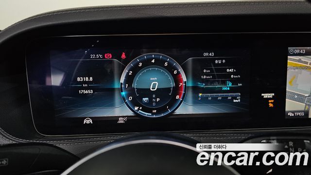 Mercedes-Benz S-Class 2018 — photo 11