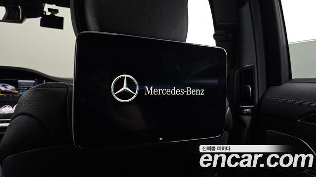 Mercedes-Benz S-Class 2018 — photo 26