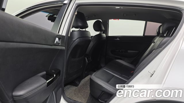 Kia Sportage 2017 — photo 17