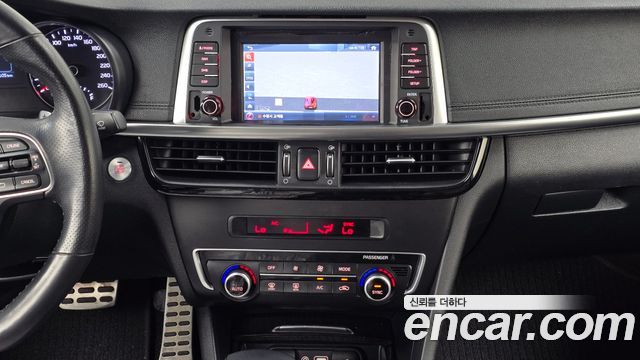 Kia K5 2016 — photo 18