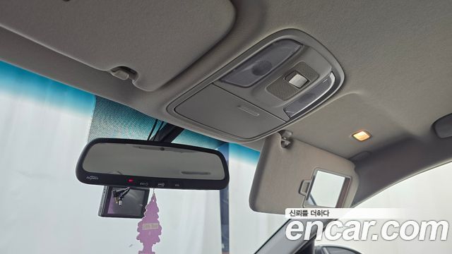 Kia K5 2016 — photo 25