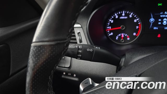 Kia K5 2016 — photo 29
