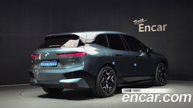 BMW iX 2023 — photo 2