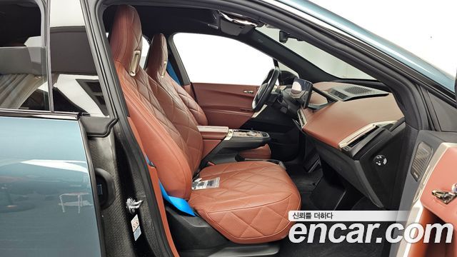BMW iX 2023 — photo 17