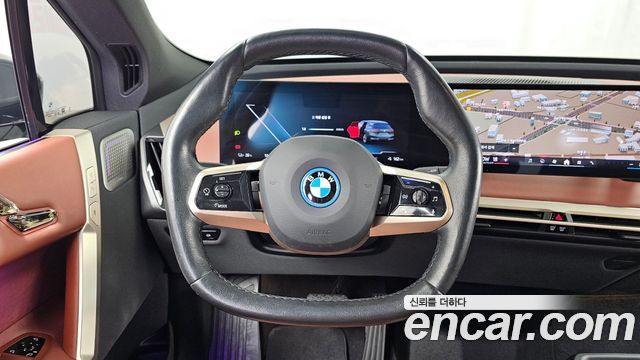 BMW iX 2023 — photo 19