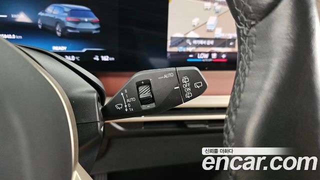 BMW iX 2023 — photo 30