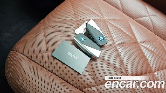 BMW iX 2023 — photo 32