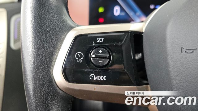 BMW iX 2023 — photo 35