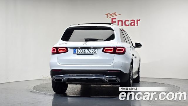 Mercedes-Benz GLC-Class 2021 — photo 4
