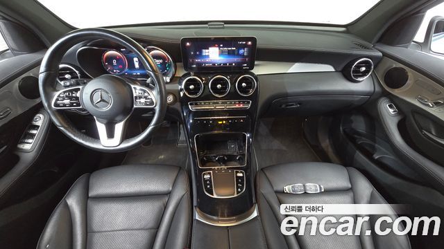 Mercedes-Benz GLC-Class 2021 — photo 10