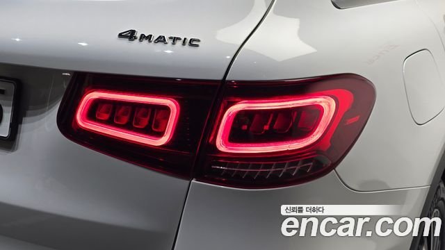 Mercedes-Benz GLC-Class 2021 — photo 9