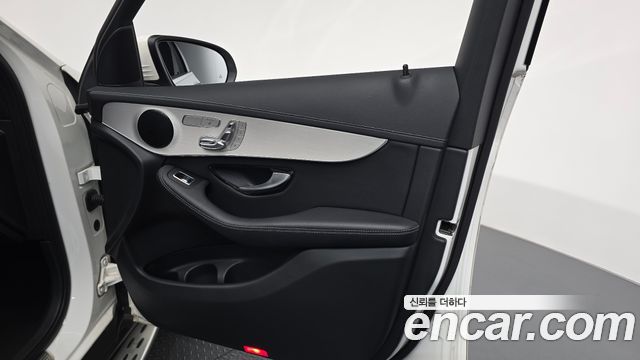 Mercedes-Benz GLC-Class 2021 — photo 14