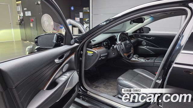 Kia K9 2019 — photo 13