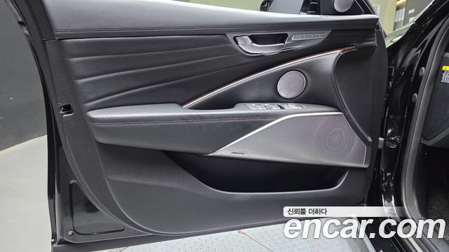 Kia K9 2019 — photo 14