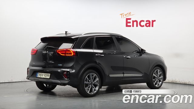 Kia Niro 2022 — photo 2