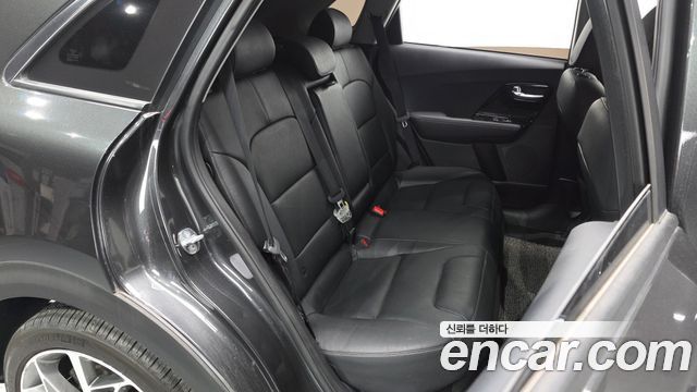 Kia Niro 2022 — photo 12