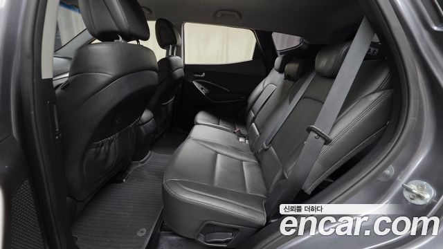 Hyundai Santafe 2017 — photo 12