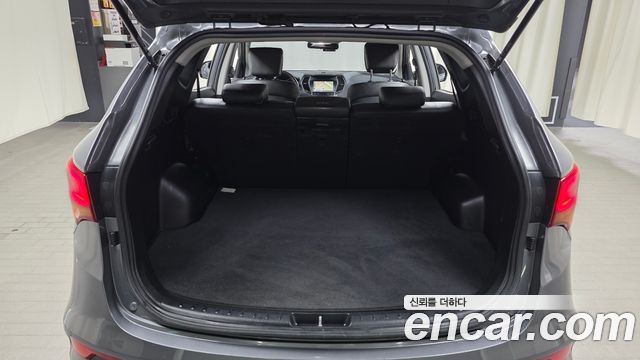 Hyundai Santafe 2017 — photo 18