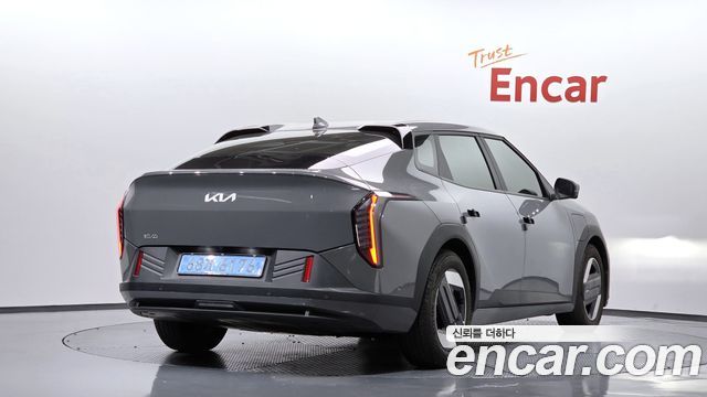 Kia EV4 2026 — photo 2