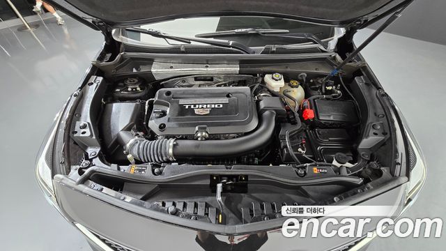 Cadillac XT4 2023 — photo 6